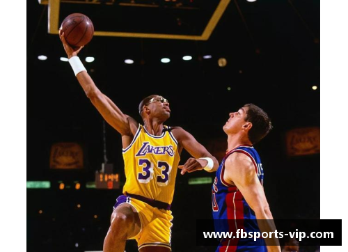 篮球巨星外号集锦：NBA现役球员的昵称大揭秘